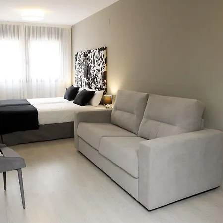 Real Apartment *